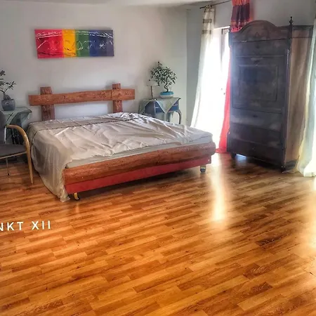 6 Und 7 * Burghaslach